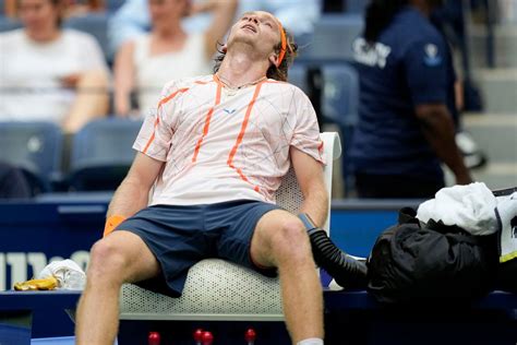 In ‘brutal’ US Open heat, Daniil Medvedev warns during his win that a player is ‘gonna die’
